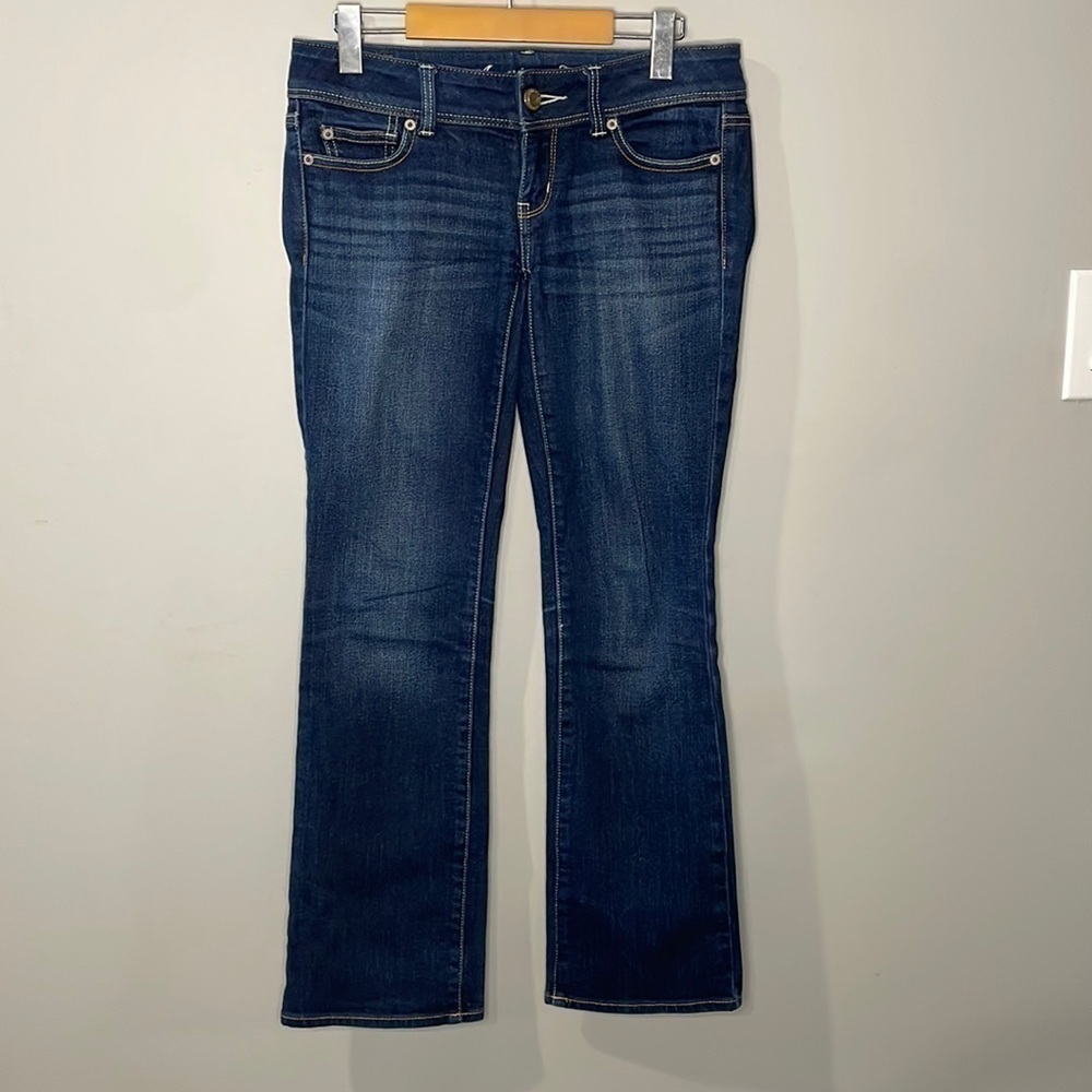 American Eagle Stretch Slim Boot Medium Wash Blue Jean Women's Sz 2 Short